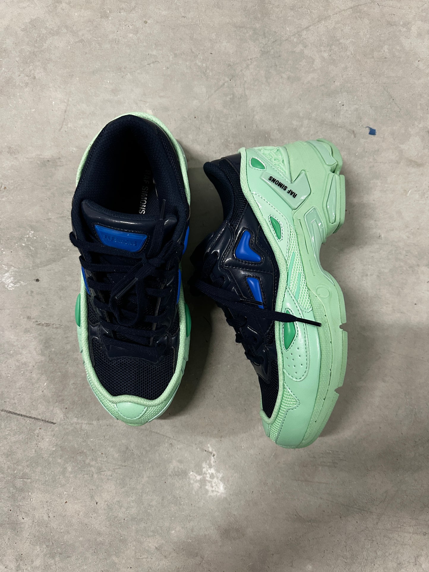 Raf Simons x Ozweego "Navy/Green" – Size 41