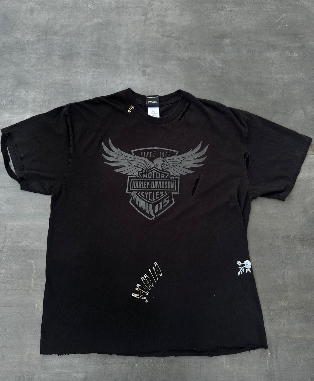 Harley-Davidson Distressed Graphic Tee – XL