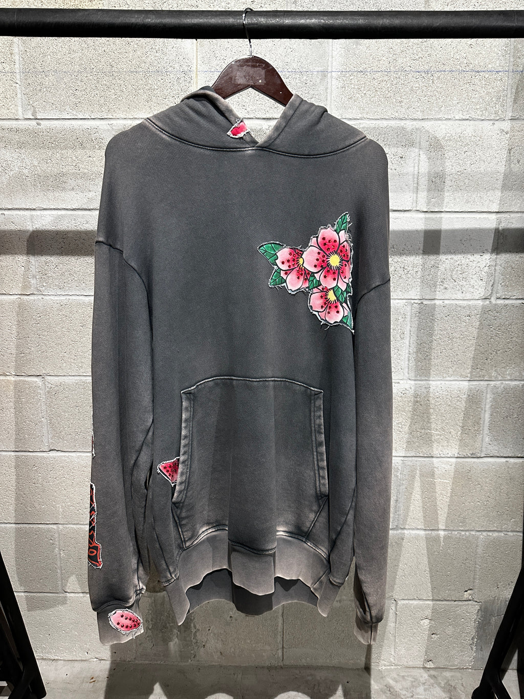 COUT "Floral Patch" Hoodie – Washed Grey (L)