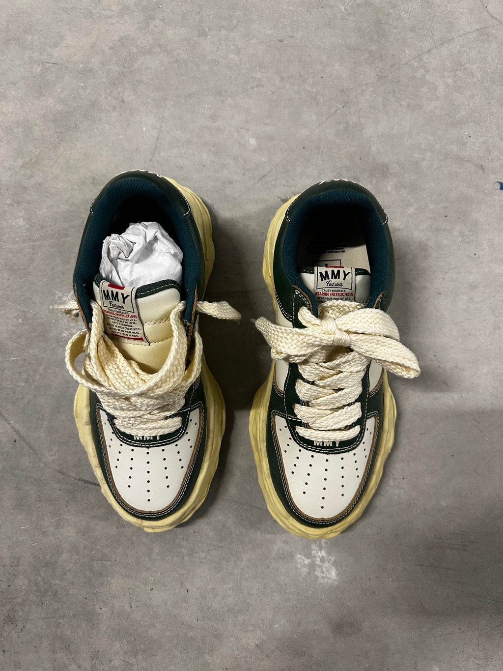 Maison Mihara Yasuhiro Peterson Low "Green/Beige" – Size 42