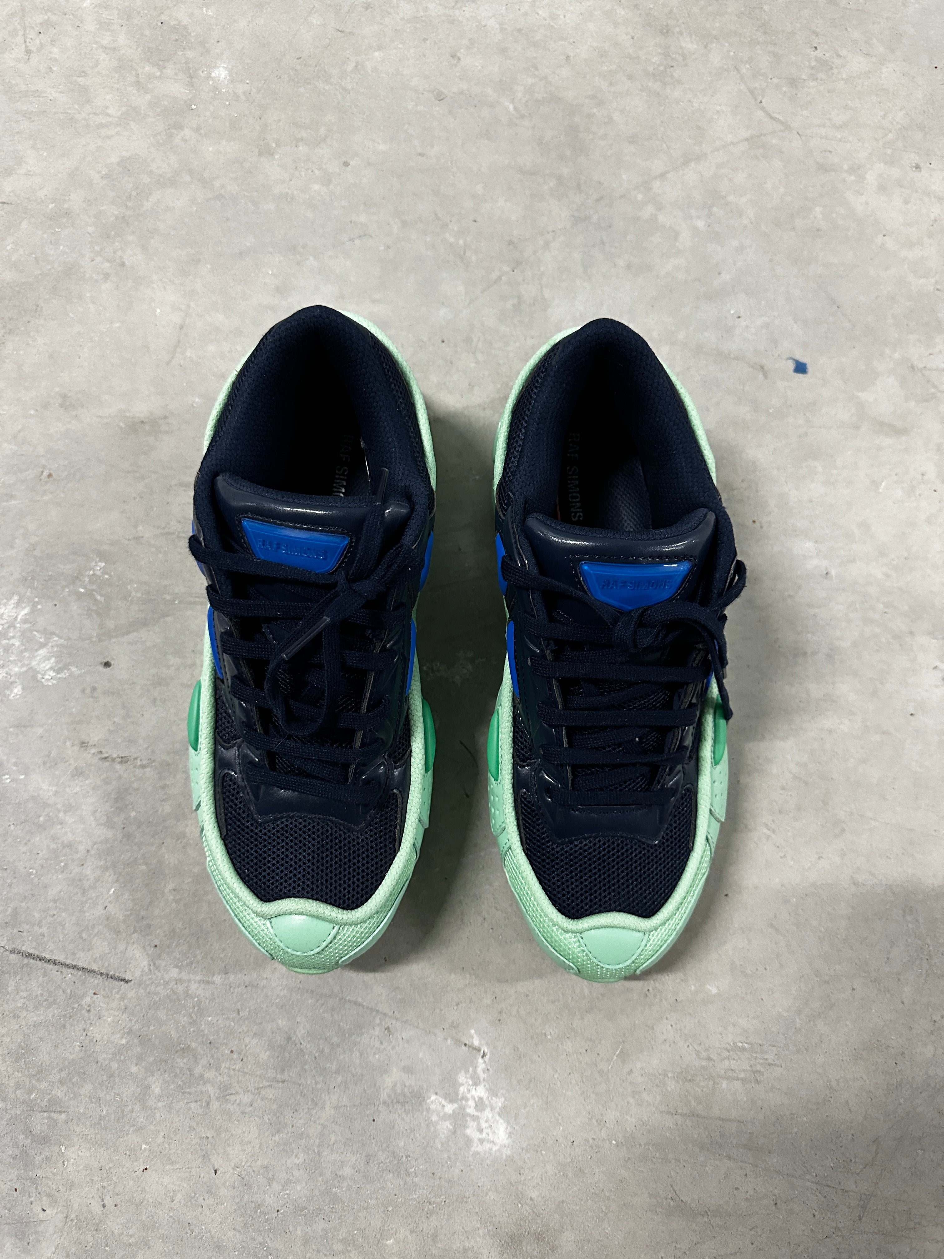 Raf Simons x  Ozweego "Navy/Green" – Size 41