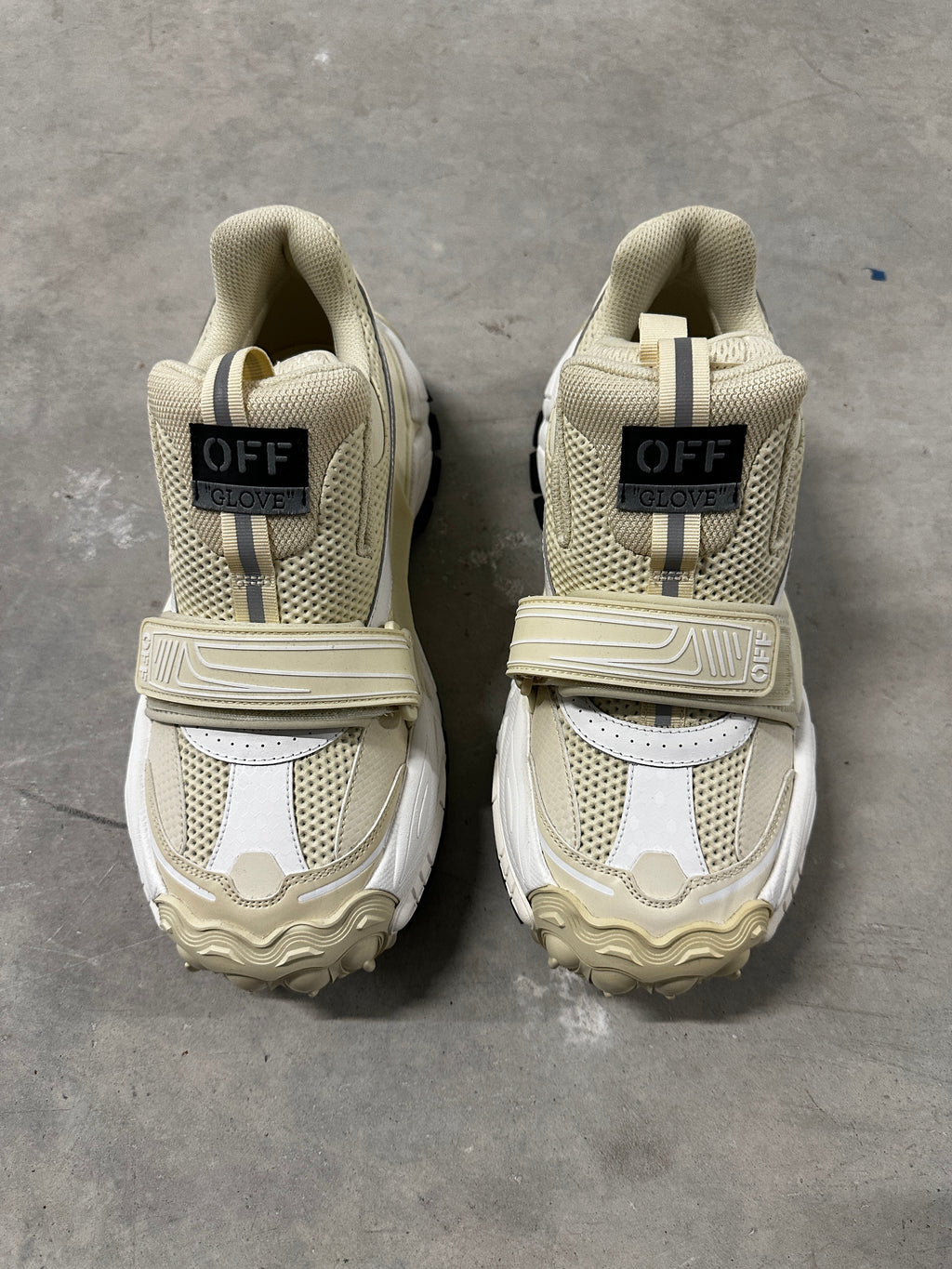 Off-White ODSY-1000 "Glove Beige" – Size 41