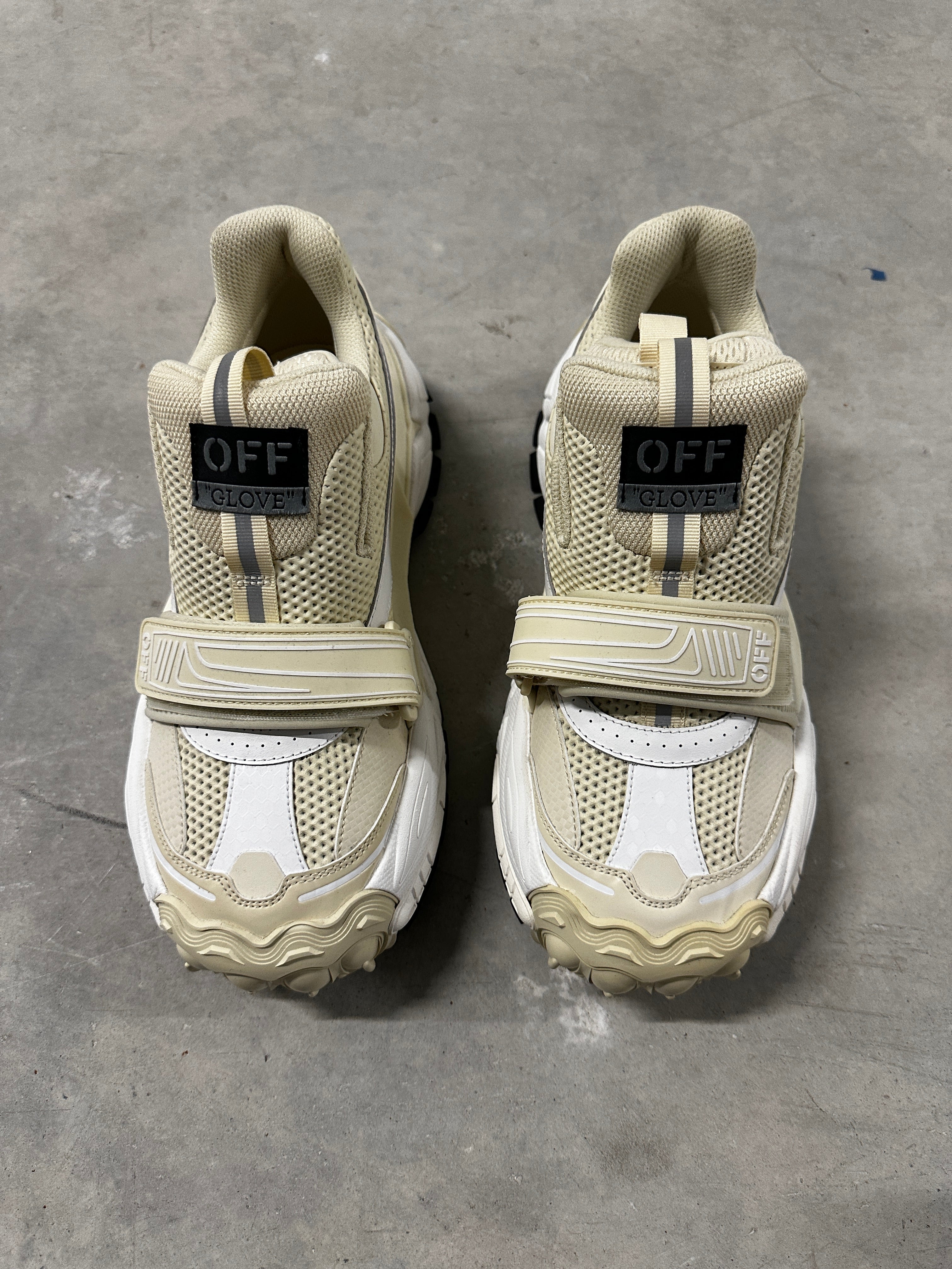 Off-White ODSY-1000 "Glove Beige" – Size 41